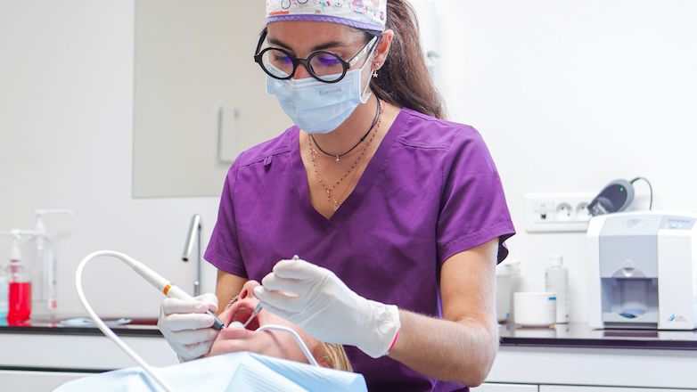 Endodontie moderne : faut-il passer au moteur rotatif ? IFD